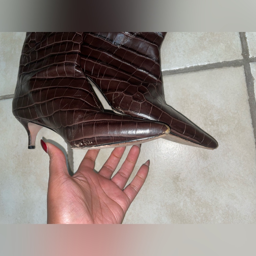 Schutz Maryana Lo Crocodile Embossed Leather brown Knee-High Boots- FLAW 9.5 - Picture 6 of 9